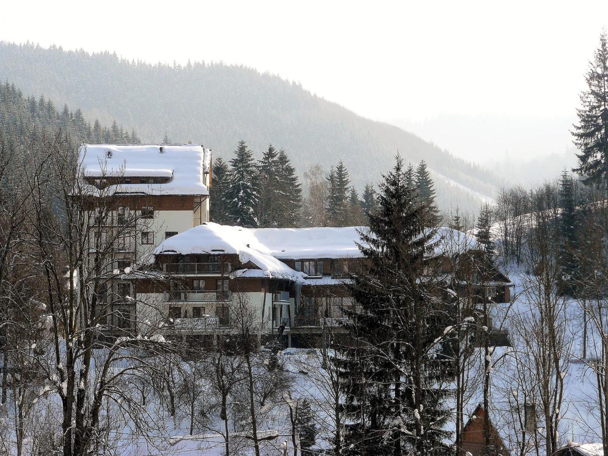 Horsky Apartman Razula Velké Karlovice Exteriör bild